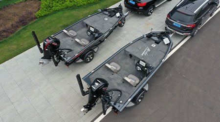 Advantages of aluminum boat surface static spraying